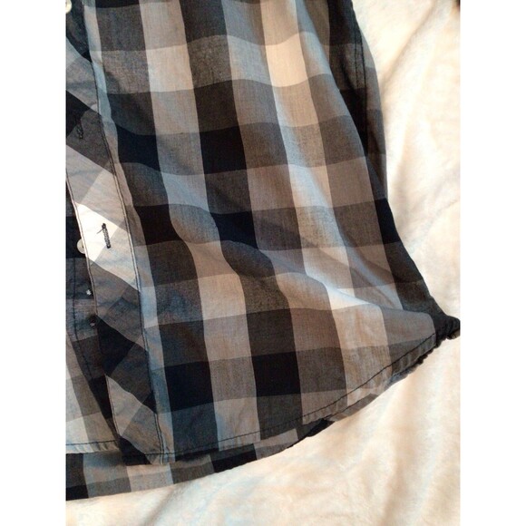 Zoo York Button Up Black White Plaid Checkered Small Long Sleeve Shirt - Picture 9 of 16